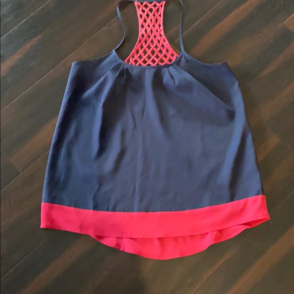 Ladies sleeveless dressy top